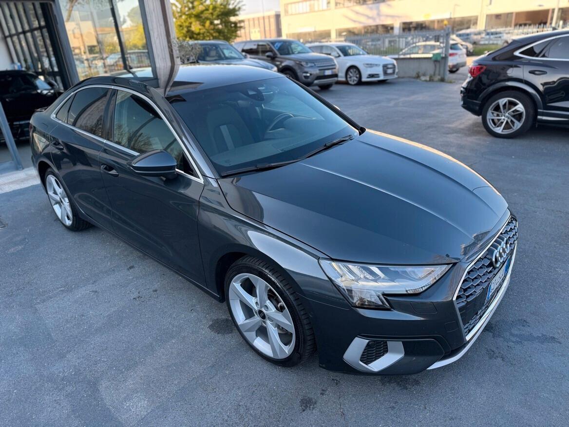 Audi A3 Sedan 35 TDI S tronic Sport Cerchi da 18'