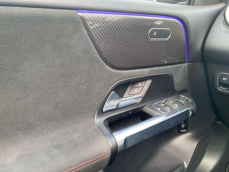 Mercedes-Benz GLB 180 d Premium auto 7p.ti