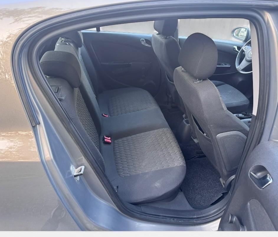 Opel Corsa 1.2 5 porte Sport