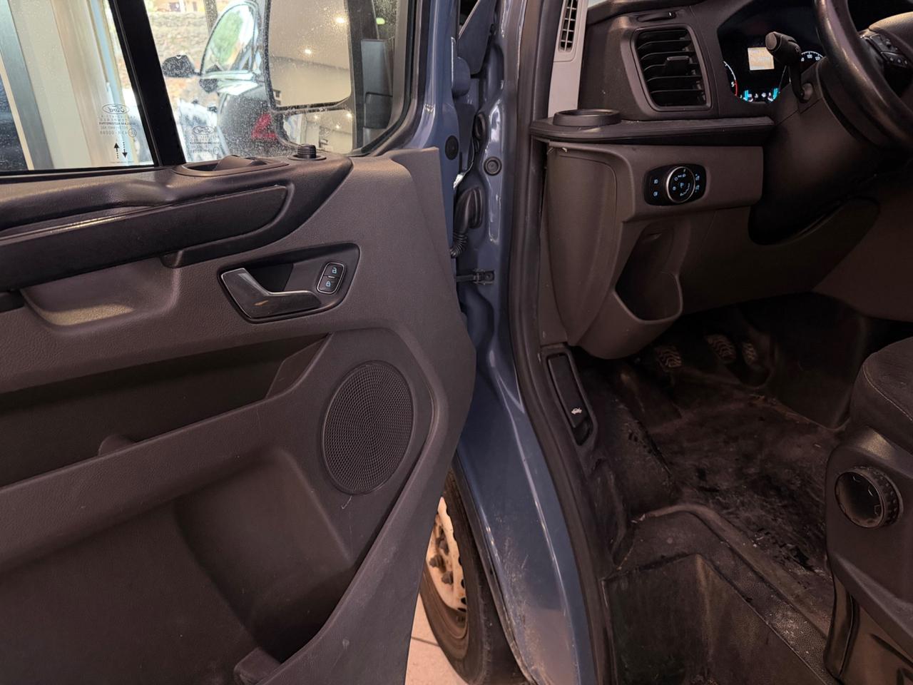 Ford Transit Custom 280 2.0 TDCi 130 PC Furgone Trend + IVA