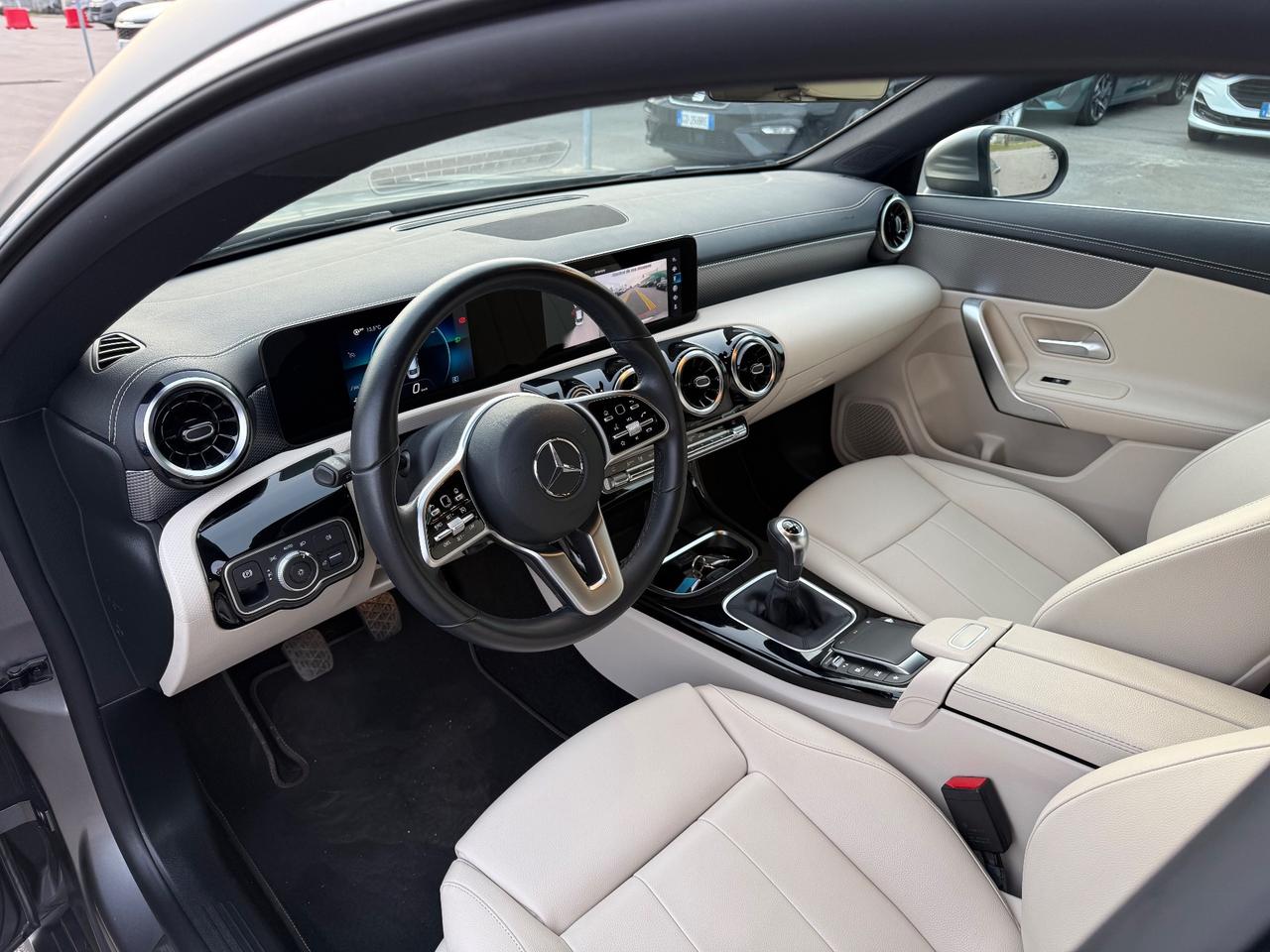 Mercedes-benz CLA 200 Sport Manuale Grigio Opaco Bellissimo