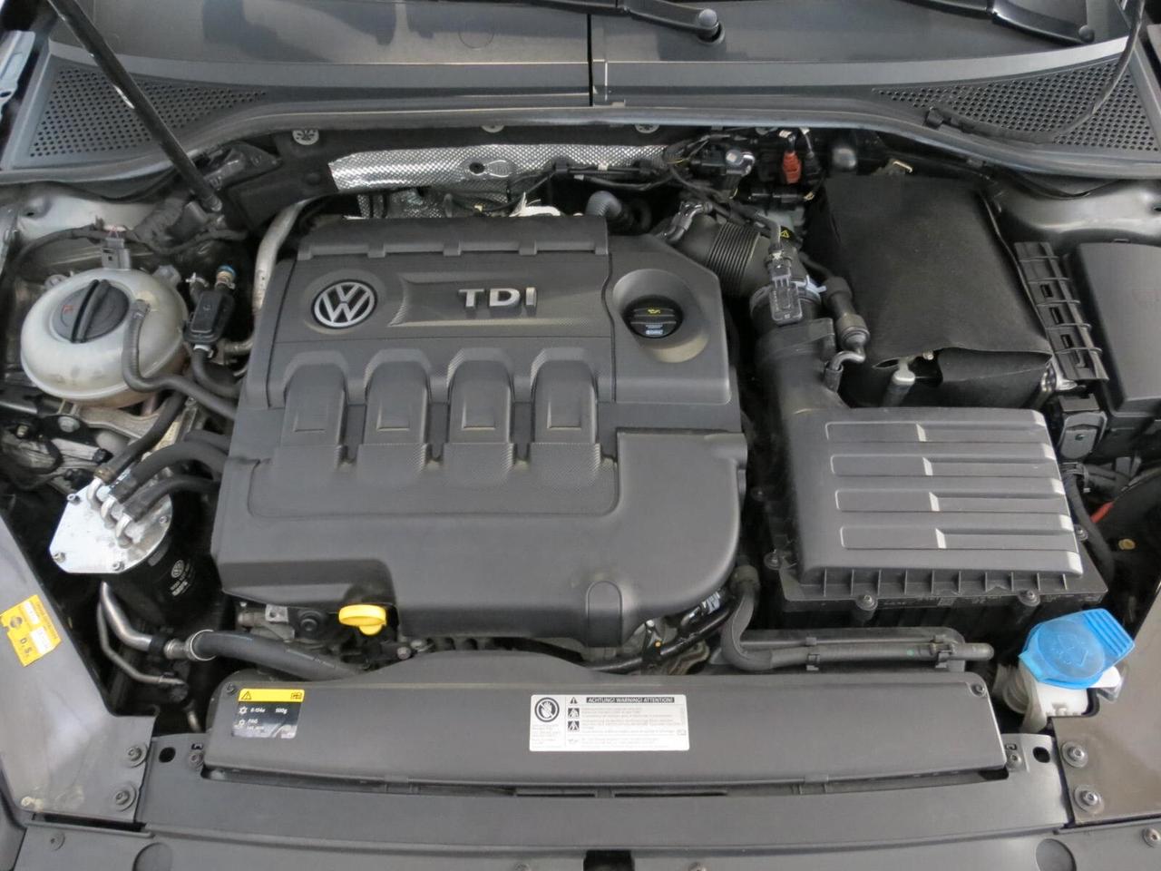 Volkswagen Passat Variant 1.6 TDI 120 cv SCR DSG Business BMT
