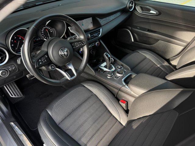 ALFA ROMEO Giulia 2.2 160 CV AT8 Executive Ambient Lighting/adaptive