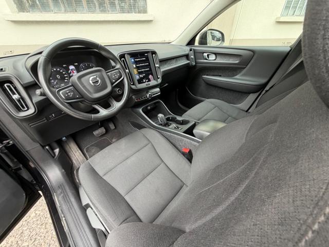 VOLVO XC40 IN PROMO!!!!!!!!BENZINA Geartronic Momentum Core