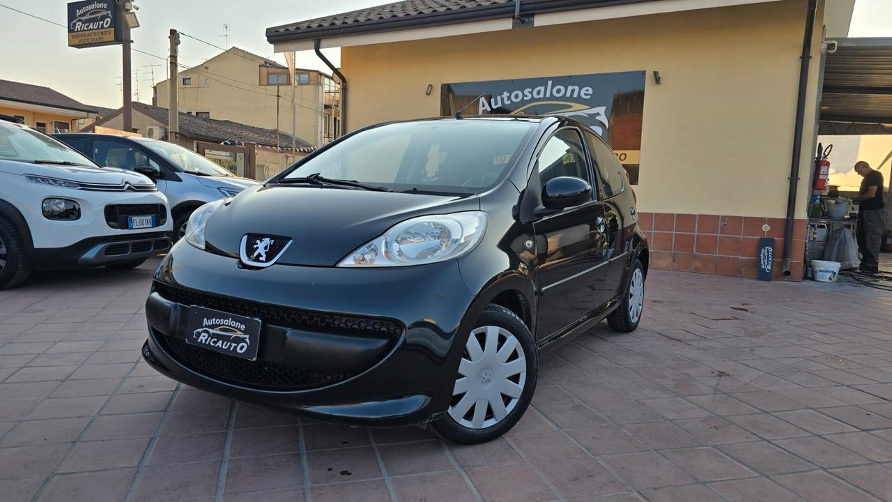 Peugeot 107 1.0 68CV 5p. Plaisir