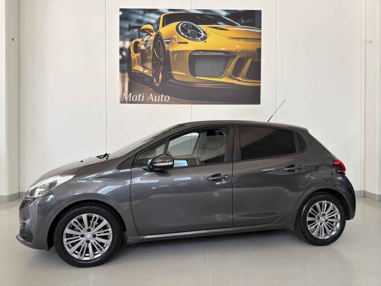 Peugeot 208 PureTech 82 5 porte Allure