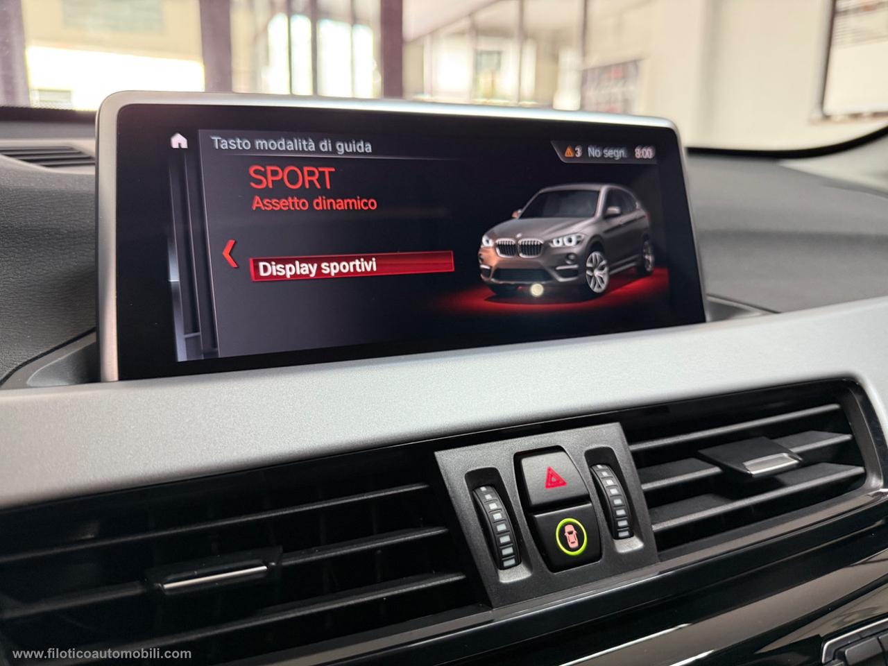 BMW X1 xDrive20d Business Advantage TETTO PANORAMICO - LED