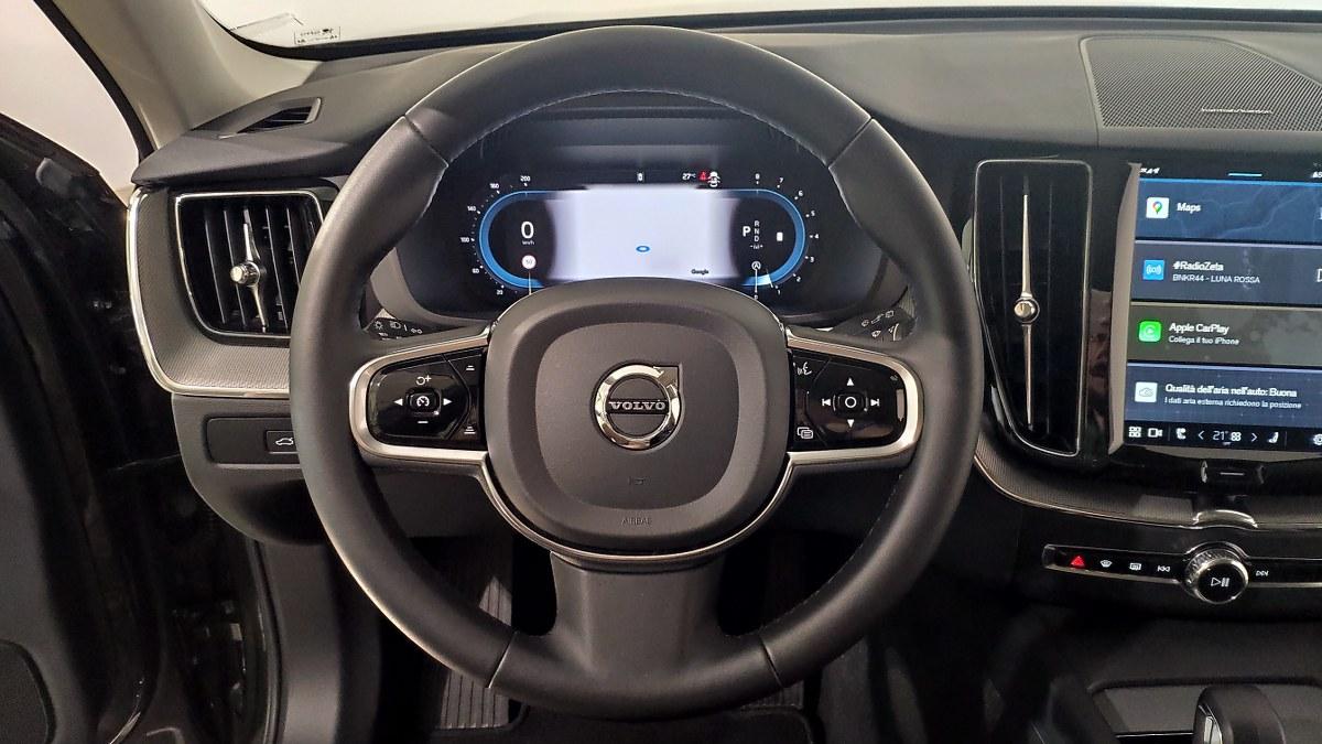 VOLVO Xc60 B4 Mild Hybrid Automatico Plus Dark