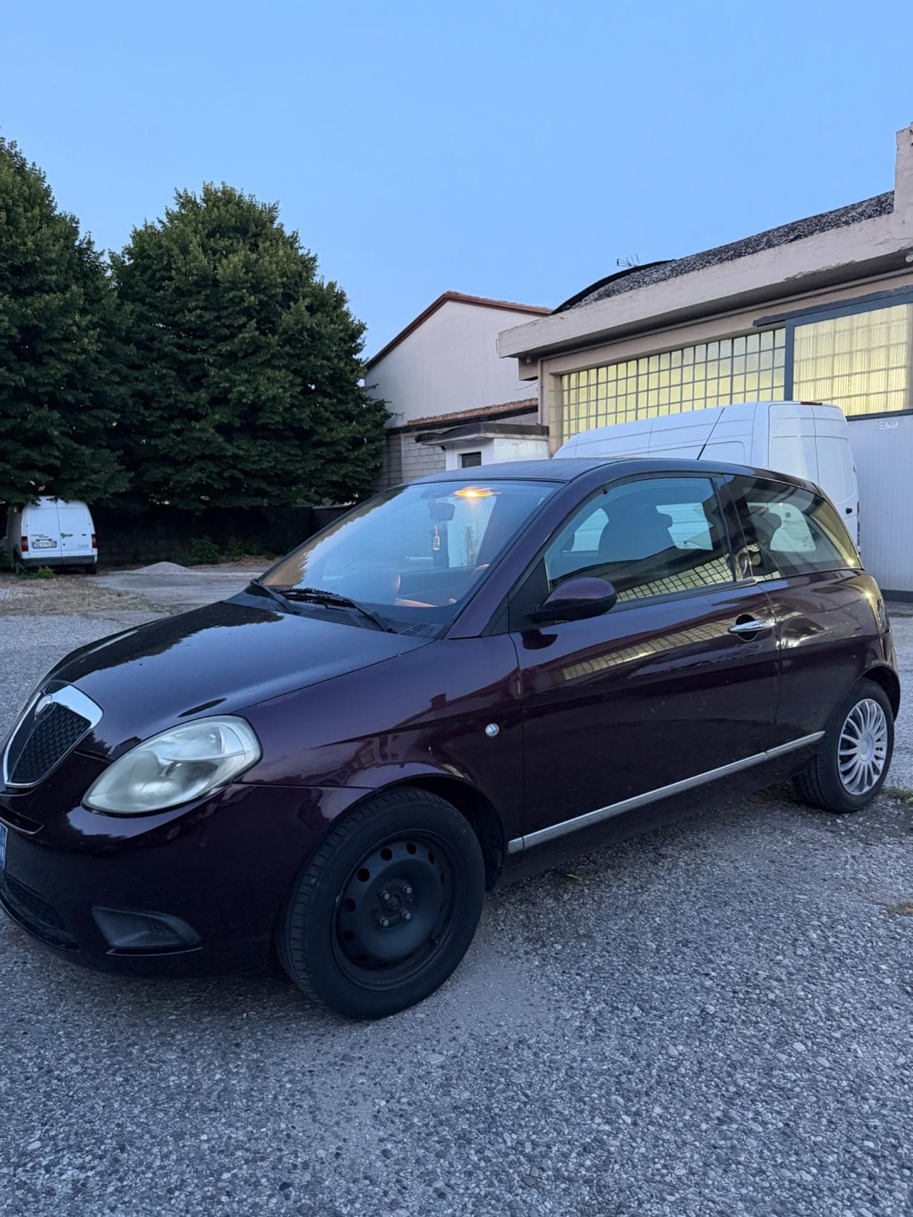 Lancia Ypsilon 1.2 Modamilano