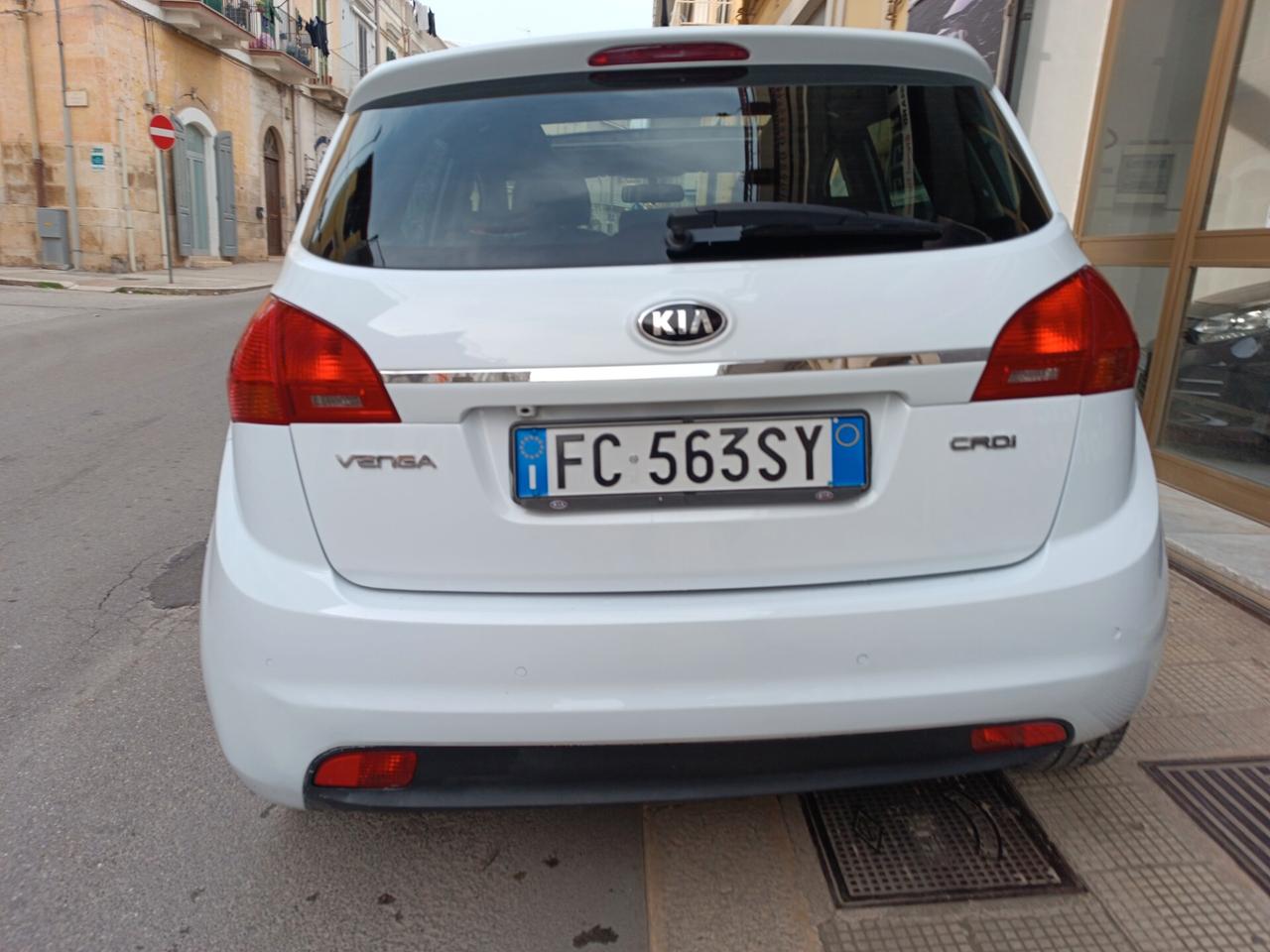 Kia Venga 1.4 CRDi 90CV COOL TETTO NAVI CAMERA