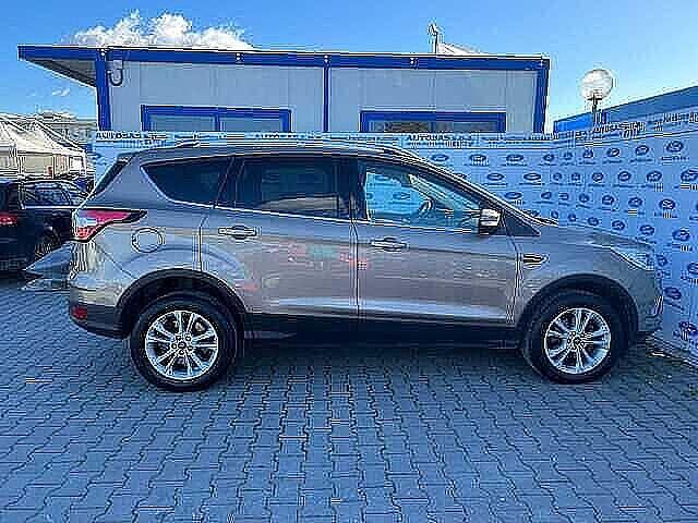 Ford Kuga 1.5 TDCI 120 CV S&S 2WD Titanium