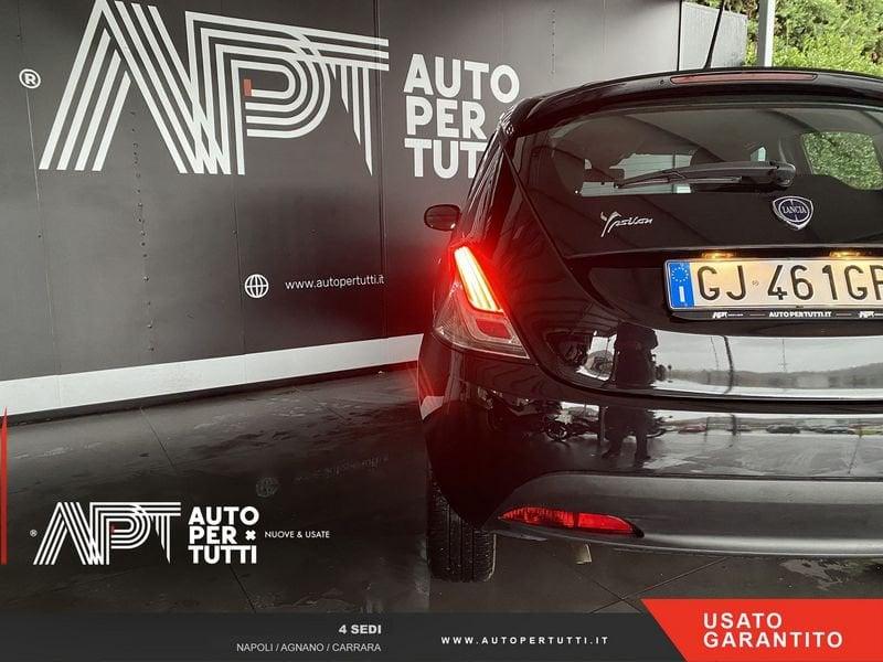 Lancia Ypsilon Ypsilon 1.0 firefly hybrid Silver s&s 70cv