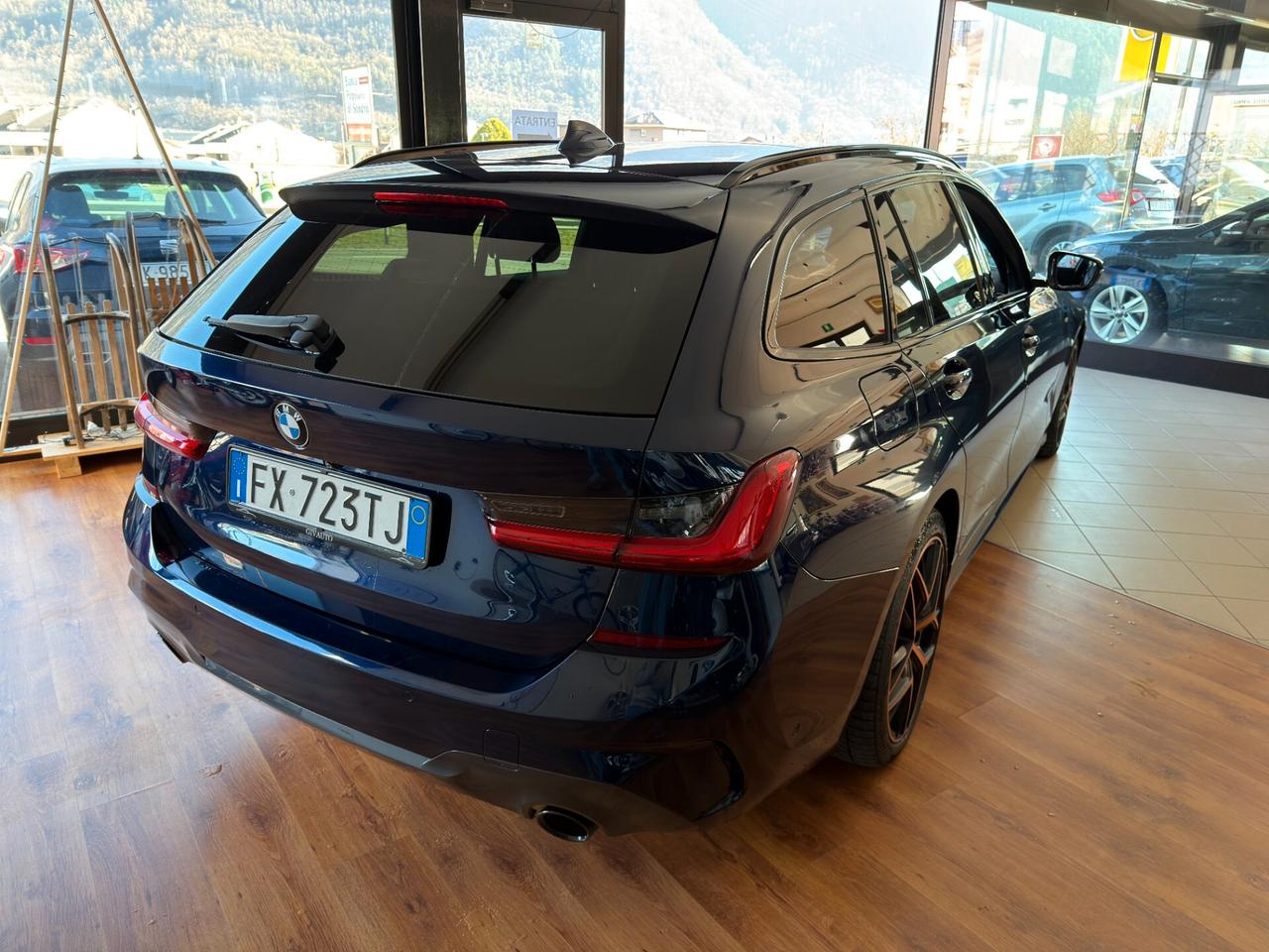 BMW 330d 3.0cc 265Cv Touring xdrive Msport auto gancio traino