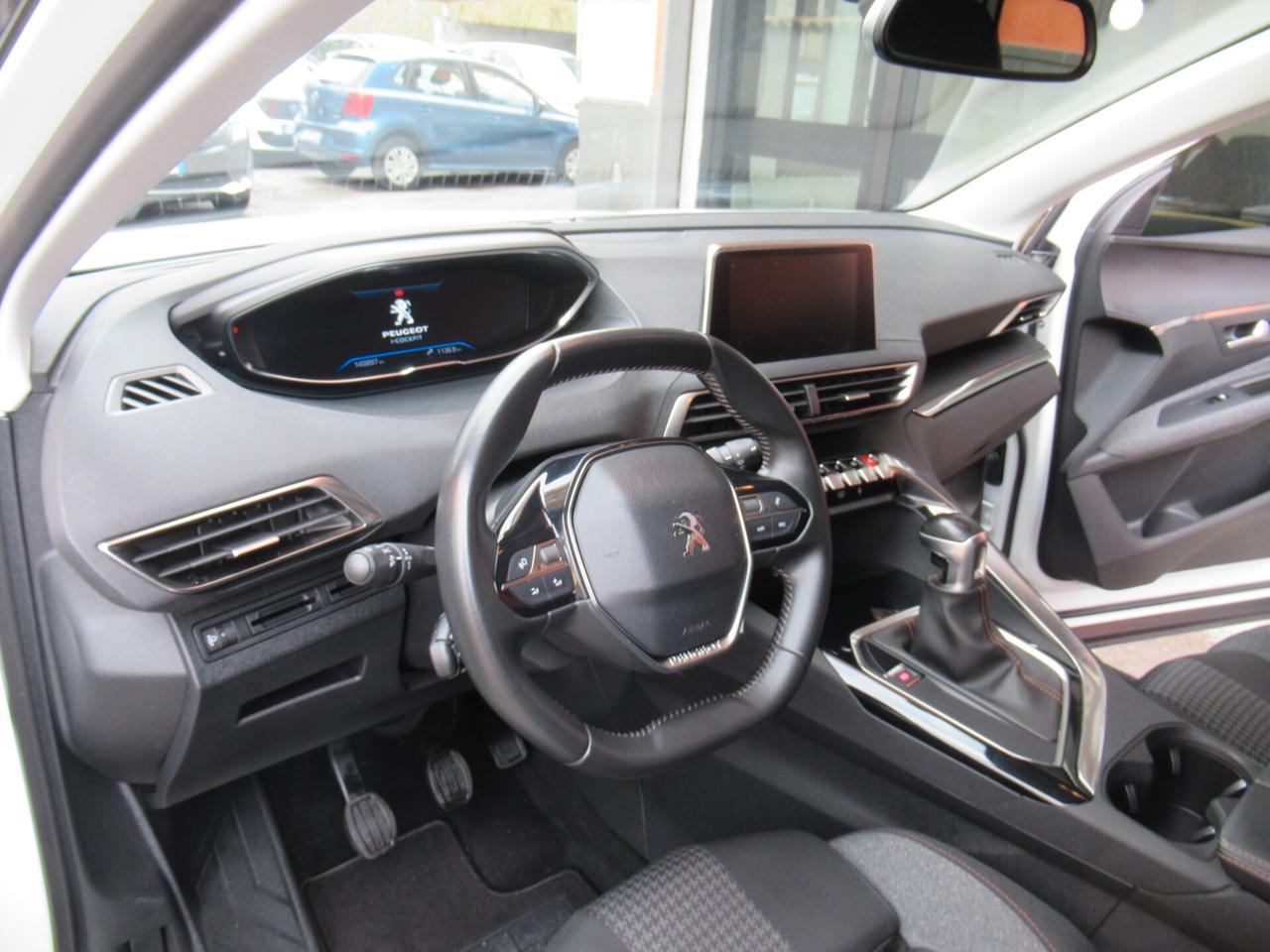 Peugeot 3008 BlueHDi 130 S&S Business