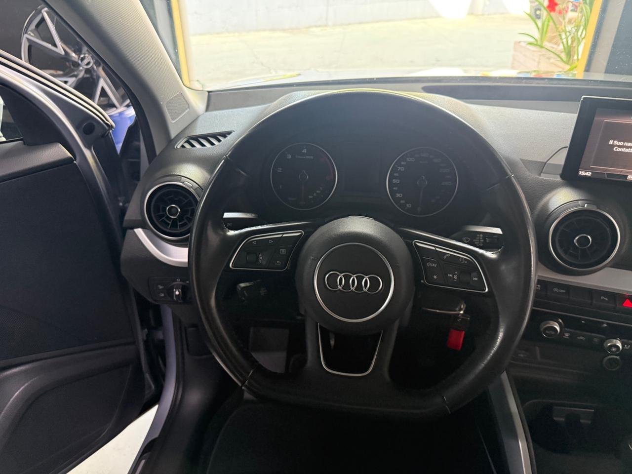 Audi Q2 30 TDI Business Design