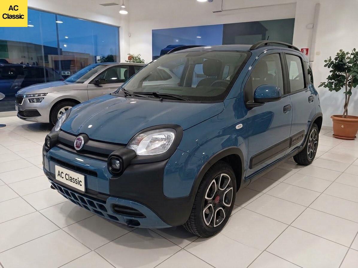Fiat Panda Hybrid Sport 1.0 (70 cv)
