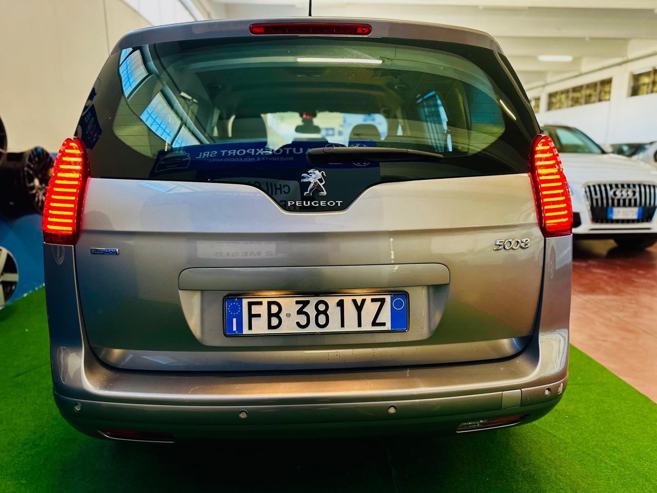 Peugeot 5008 /2015/7posti/euro6/kmcertificati