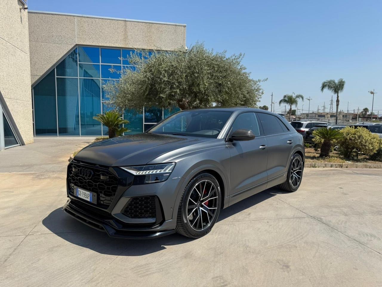 Audi Q8 SQ8 TFSI quattro tiptronic sport attitude possibilità noleggio no scoring