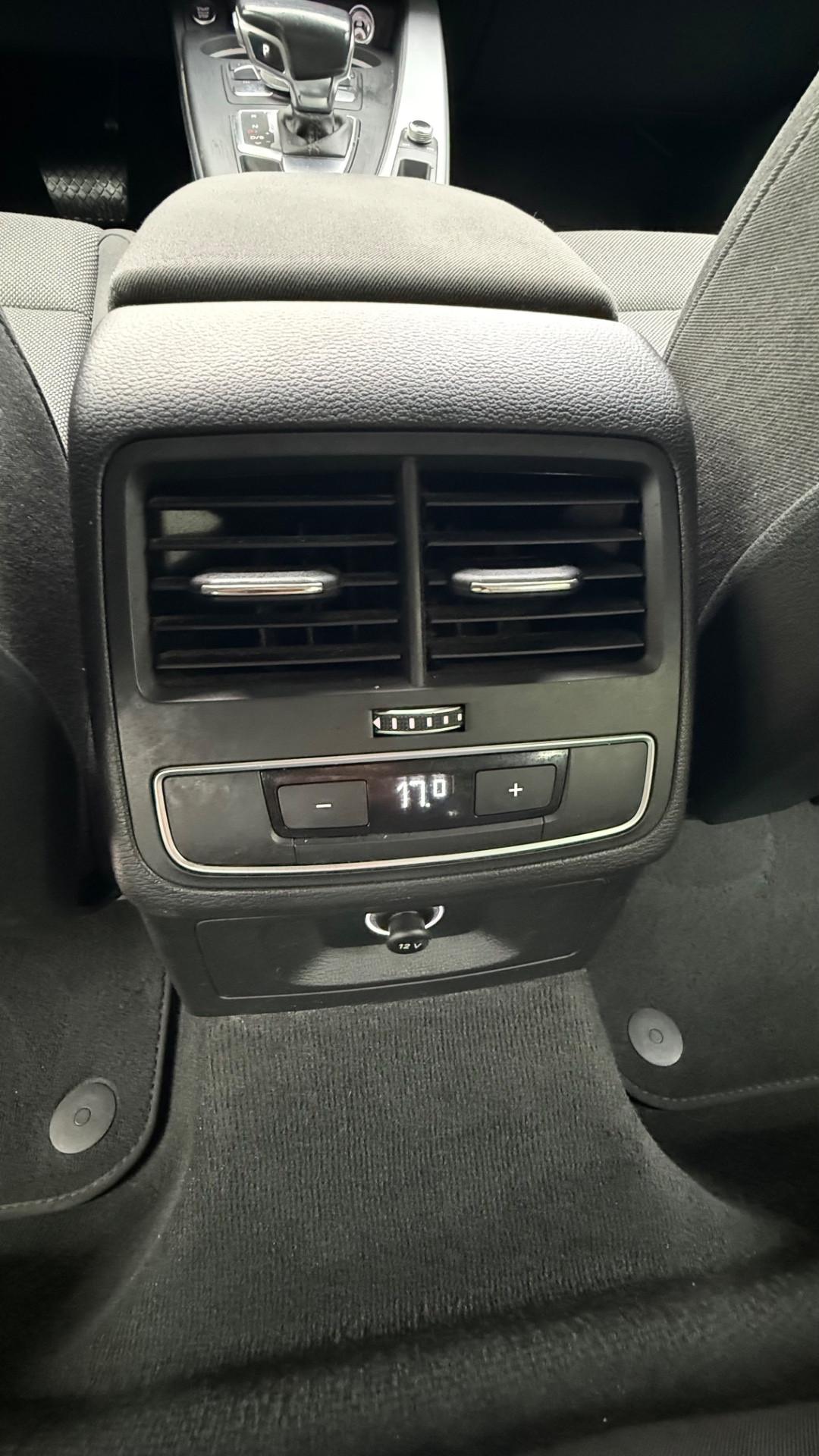 Audi A4 2.0 TDI 150 CV S tronic