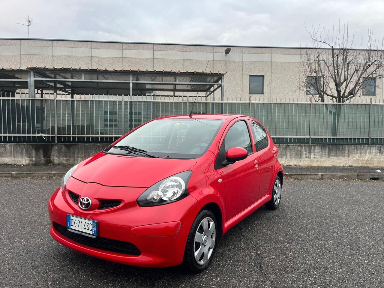 Toyota Aygo 1.0 BENZ SOLO 40.000 KM