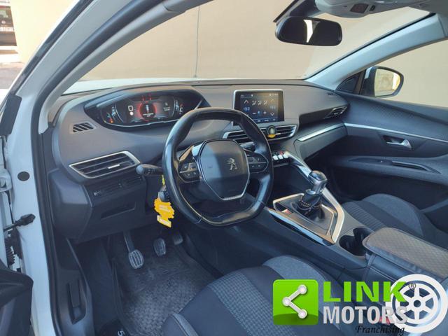 PEUGEOT 5008 BlueHDi 130 S&S Business
