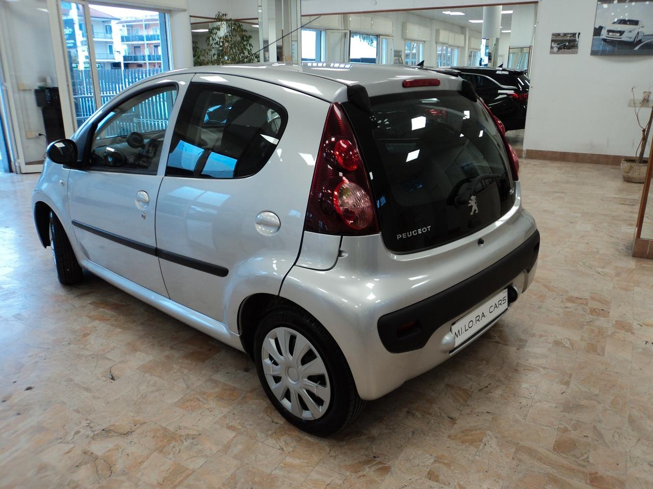 Peugeot 107 1.0 GPL
