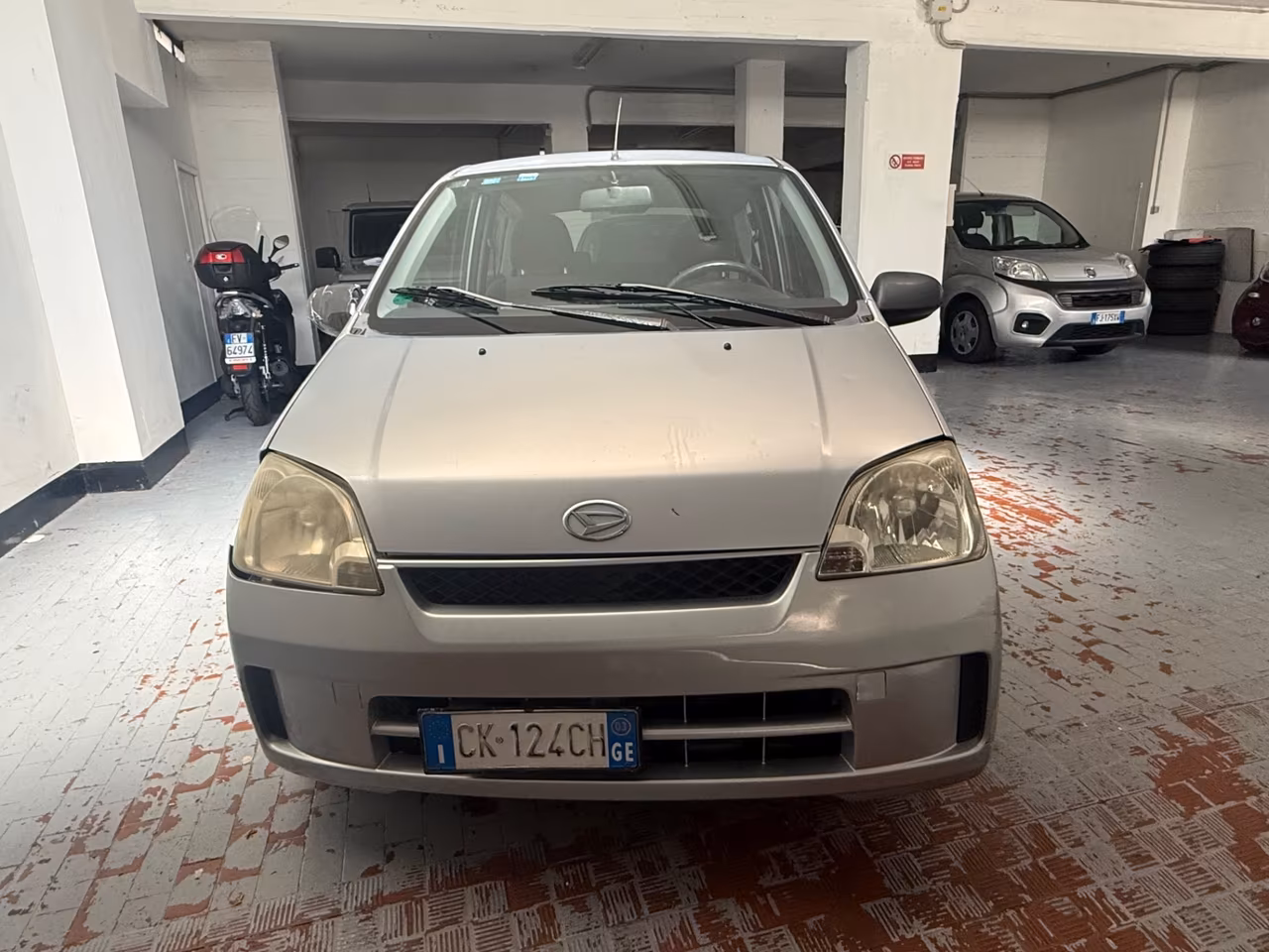 Daihatsu Cuore 1.0 12v 3 porte SX aut