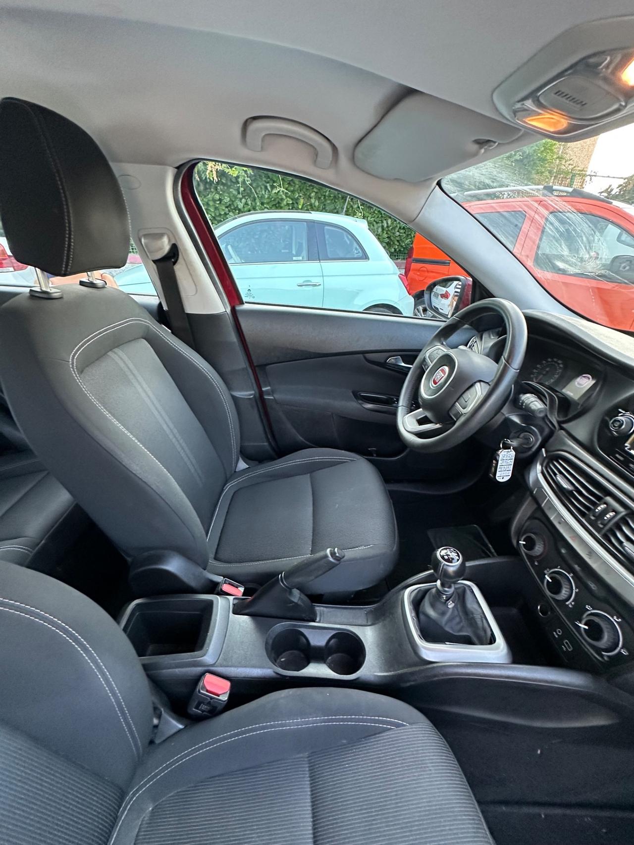 Fiat Tipo 1.6 Mjt S&S 5 porte Easy