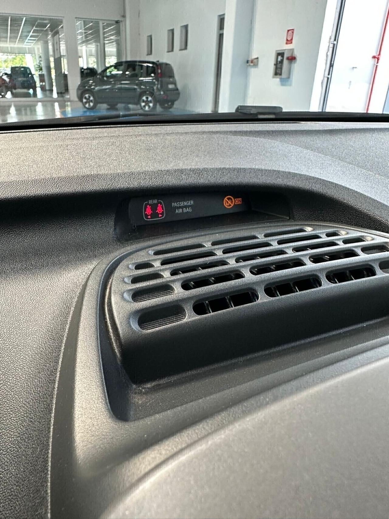 Peugeot 108 S&S 5 porte 2021 benzina