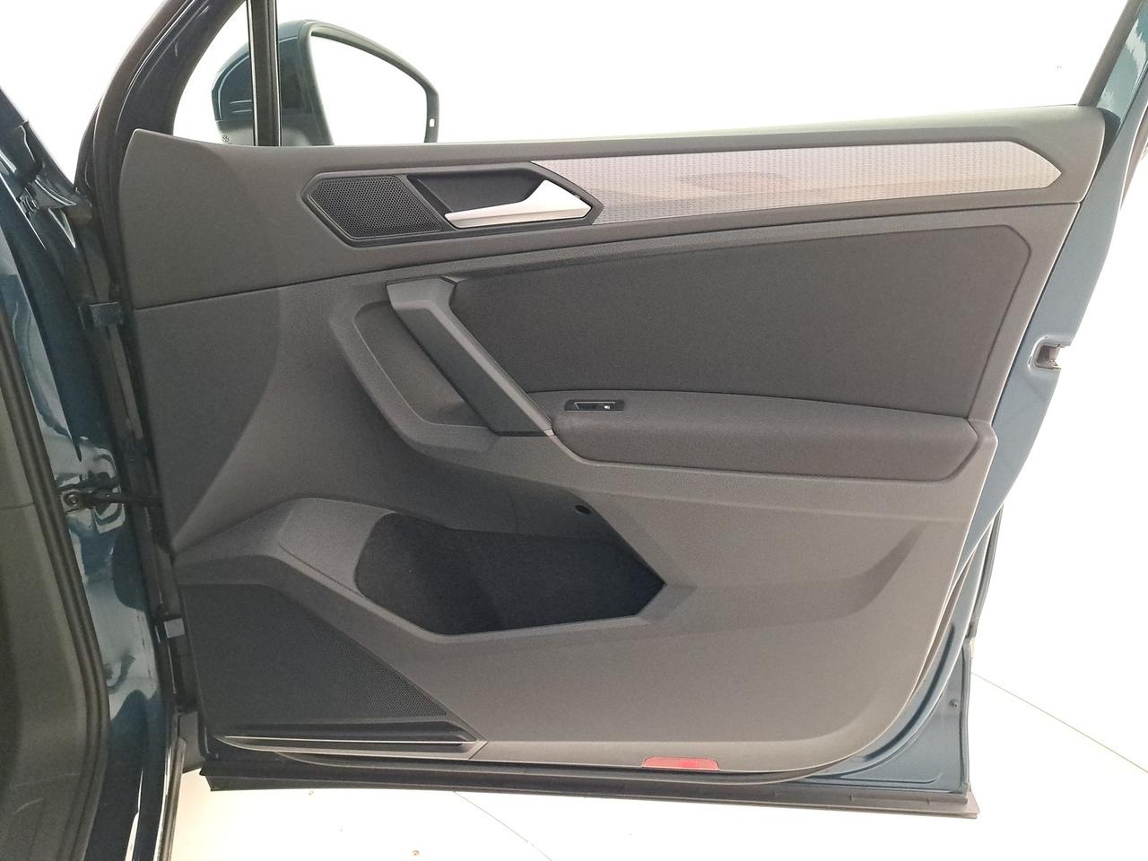 Volkswagen Tiguan 1.4 tsi eh life dsg