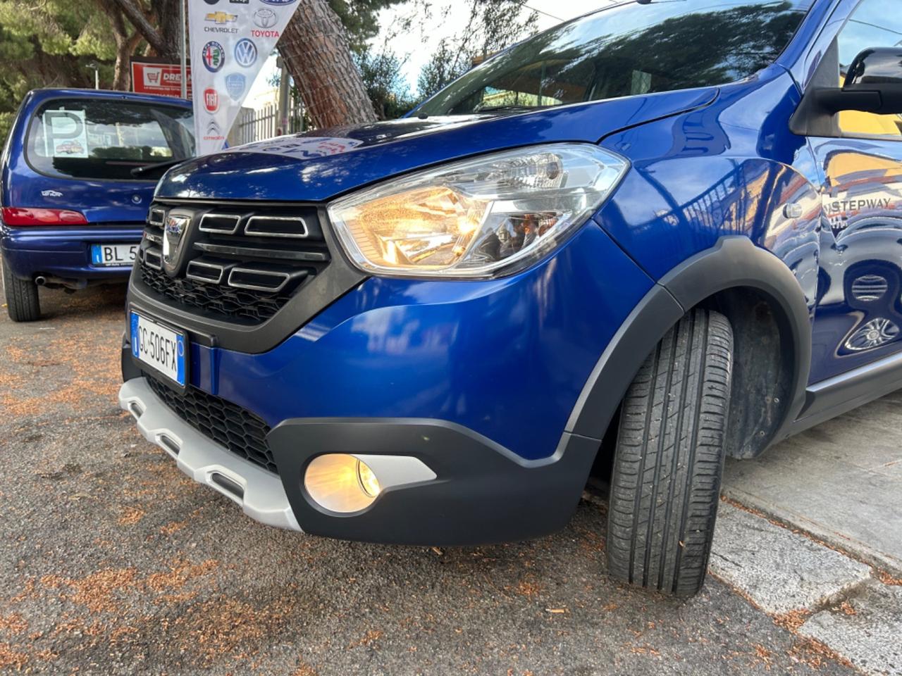 Dacia Lodgy Stepway 1.5 Blue dCi 8V 115CV 7 posti
