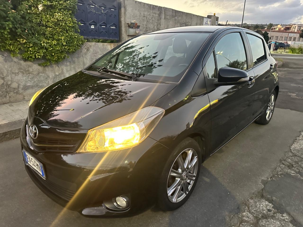 Toyota Yaris 1.4 D-4D 5 porte Lounge