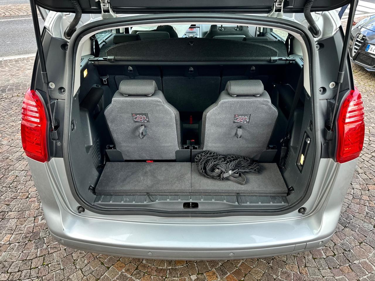 Peugeot 5008 - 1.6Hdi 110CV - 7 POSTI