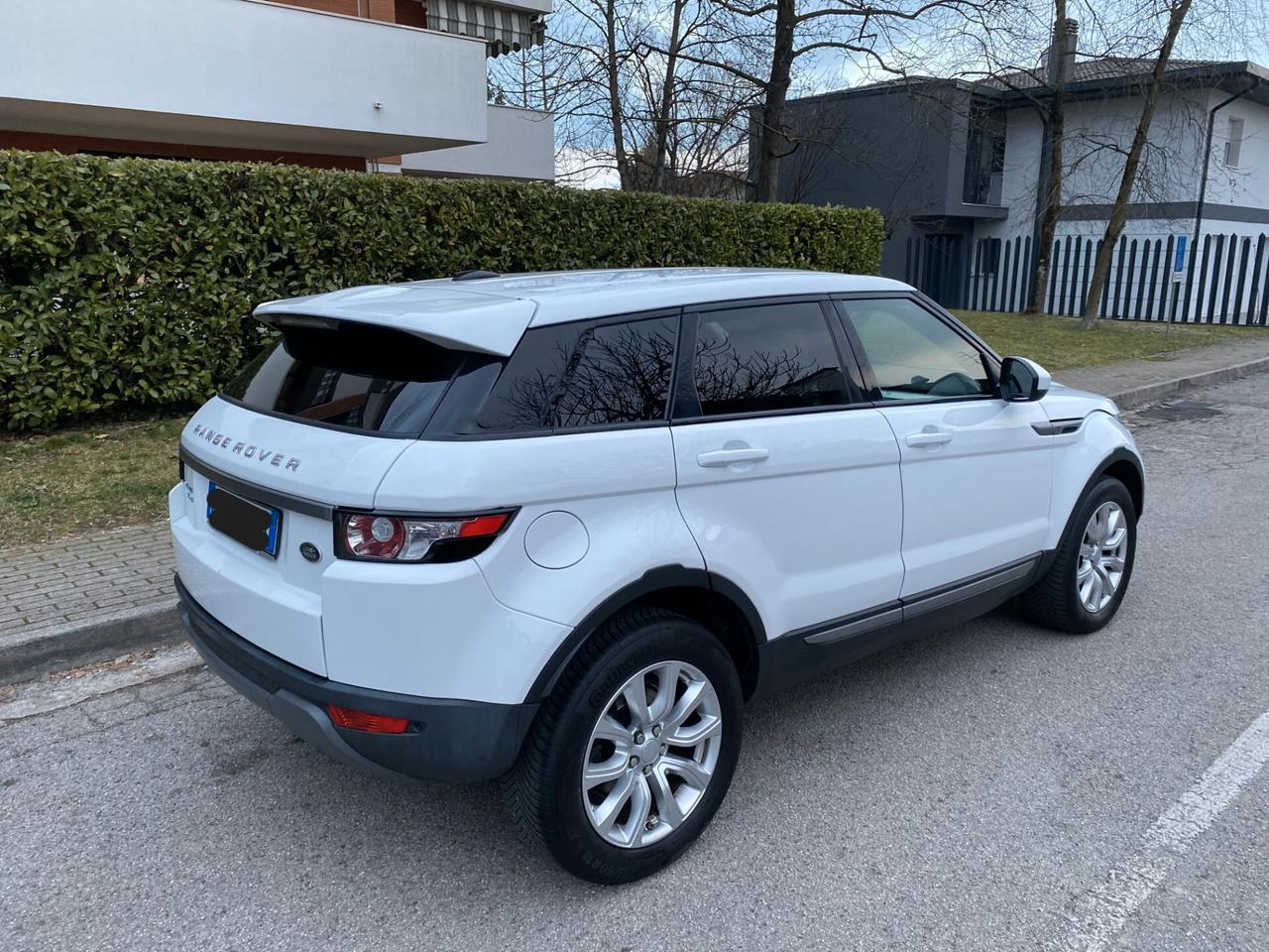 Land Rover Range Evoque 2.2 TD4 5p. Dynamic