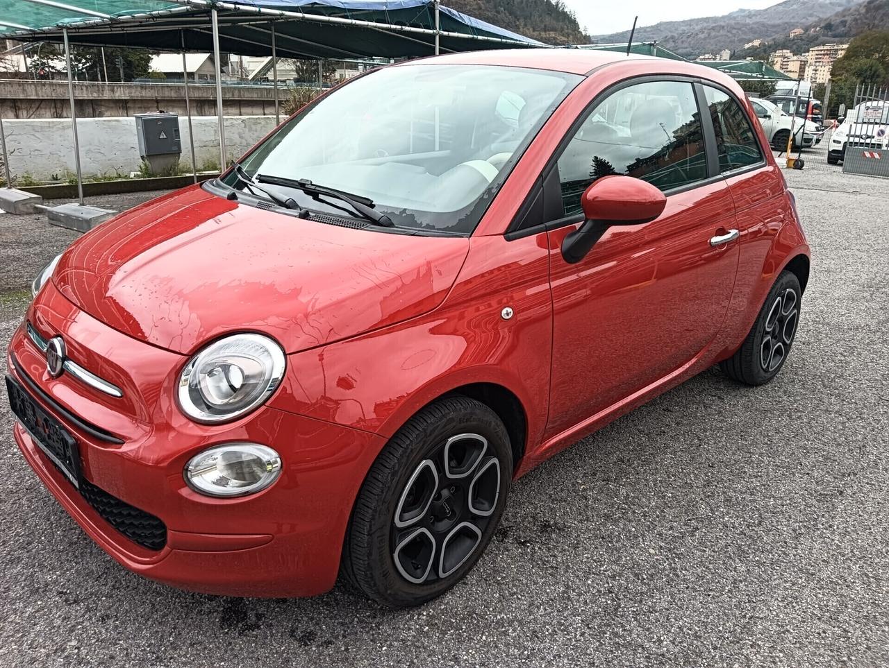 Fiat 500 1.0 Hybrid Red