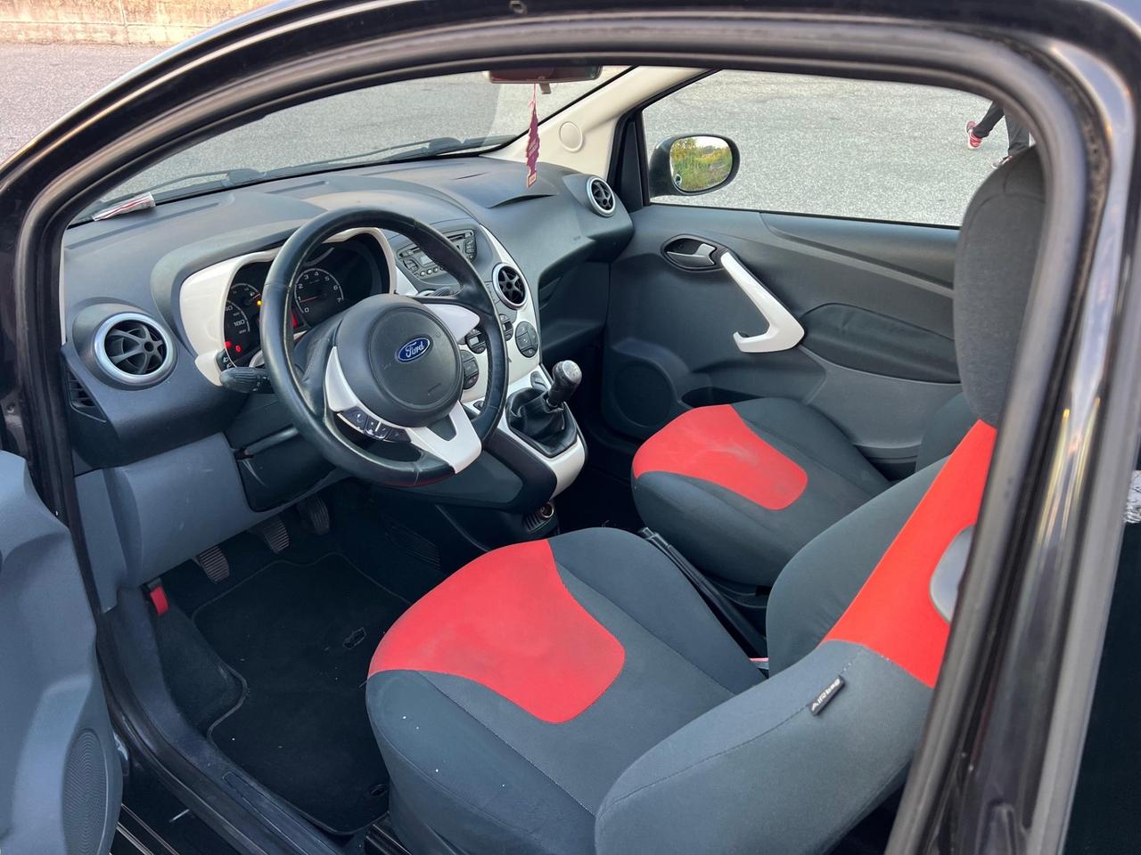 Ford Ka 1.2 8V 69CV Titanium