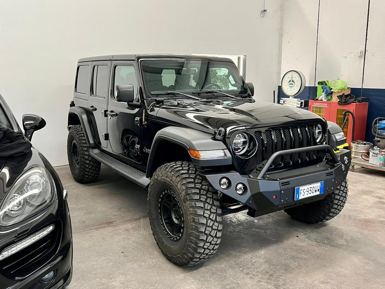 JEEP Wrangler Sahara Rock