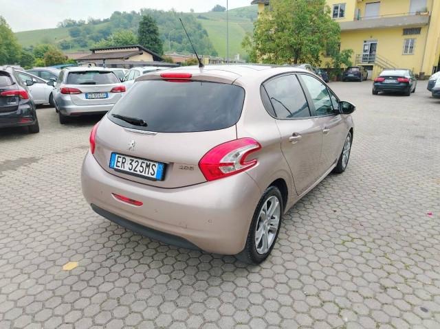 Peugeot 208 1.2 vti 12v Allure 5p