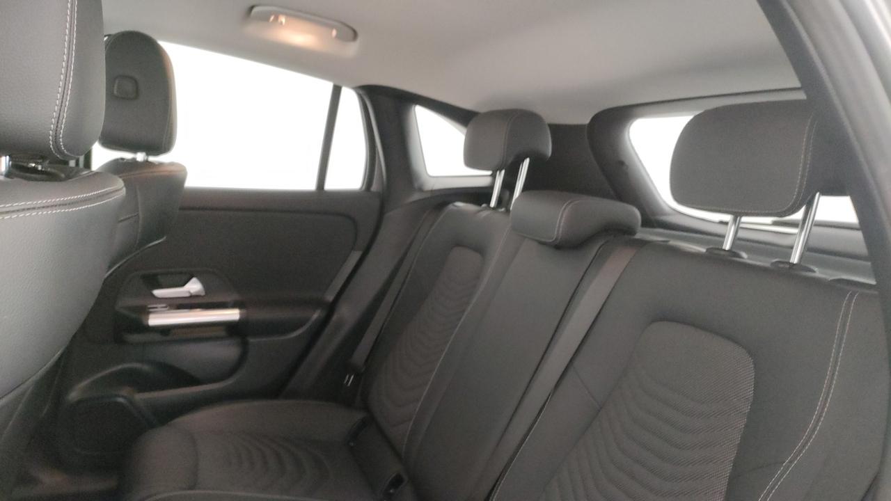 Mercedes-Benz GLA 200 d Progressive Advanced auto