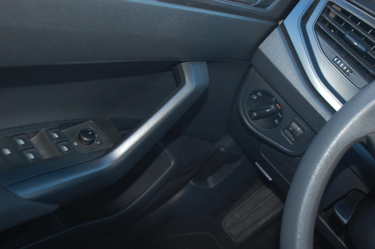 Volkswagen Polo 5p 1.0 evo Trendline 65CV Uff Italy USB Clima