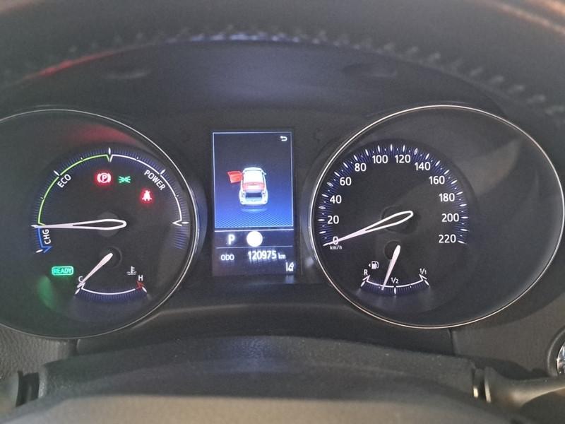 TOYOTA C-HR 1.8H 98CV E-CVT Business