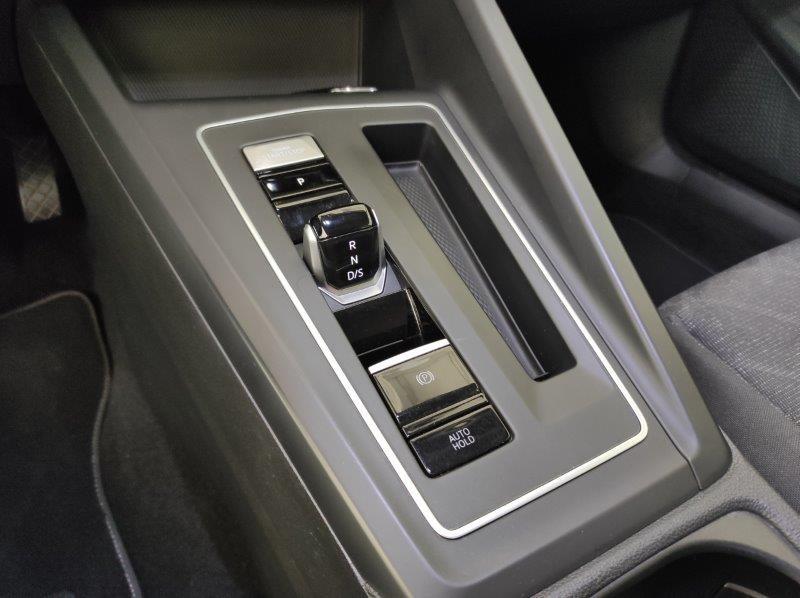 VOLKSWAGEN Golf 8ª serie - Golf 2.0 TDI DSG SCR Life