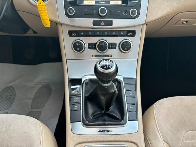 Volkswagen Passat Var. 2.0 TDI Highline 4 Motion .