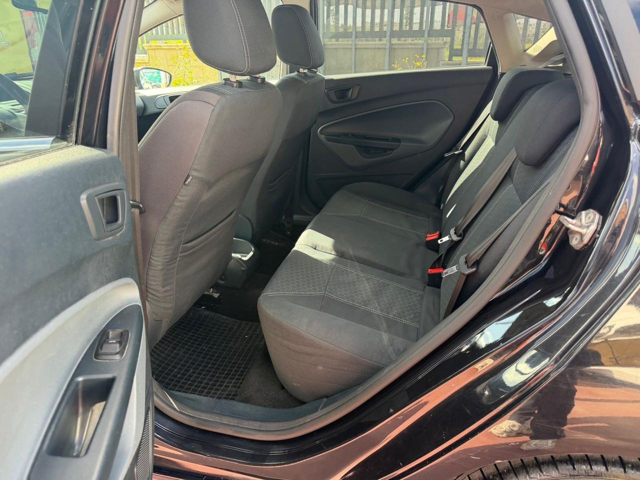 Ford Fiesta 1.4 TDCi 5p. Titanium