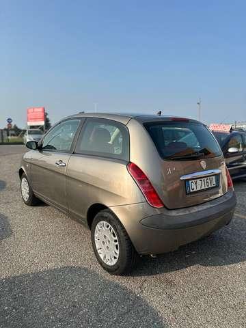 Lancia Ypsilon 1.3 mjt Argento 100
