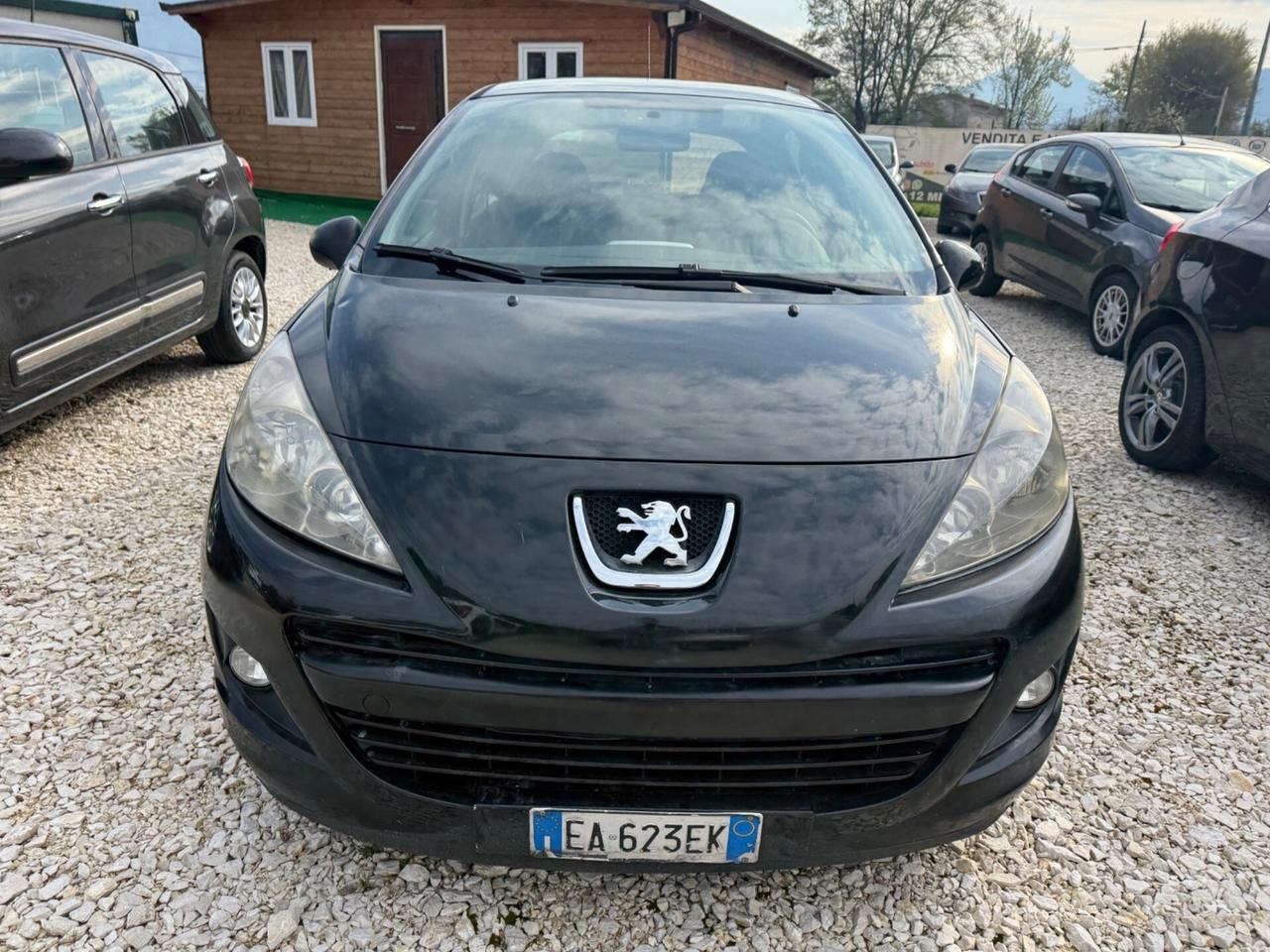 Peugeot 207 1.6 HDi 90CV 5p.neopatentati