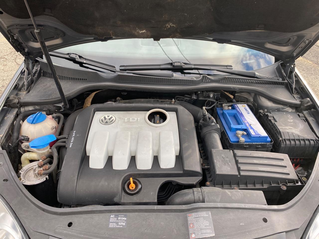 Volkswagen Golf 1.9 TDI 6 Marce 5p. Sportline