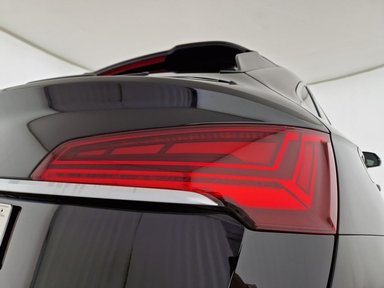 Audi Q5 sportback 40 2.0 tdi mhev 12v s line plus quattro s-tronic