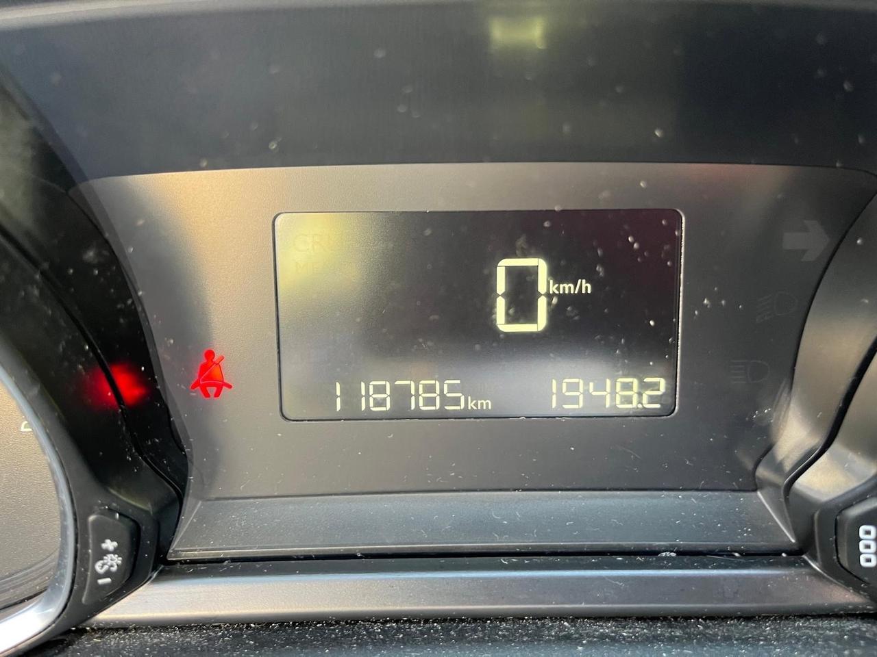 Peugeot 308 5P-1.6 hdv/100cv-km 118000-12/2015