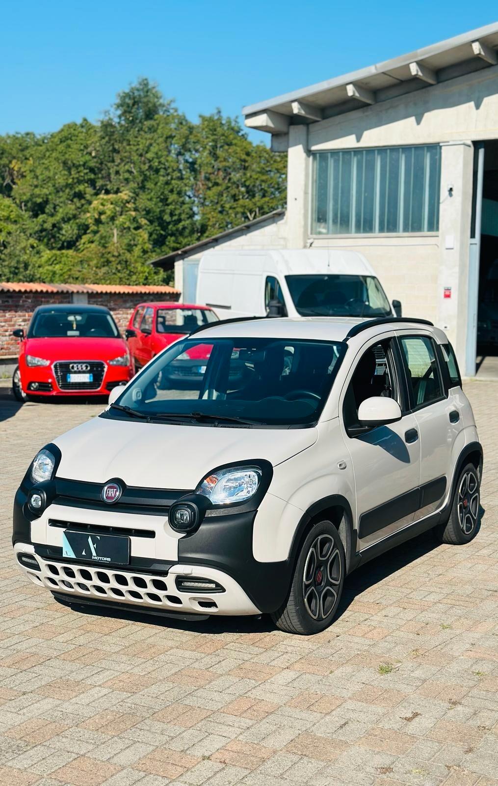 Fiat Panda CROSS 4X2 1.2GPL